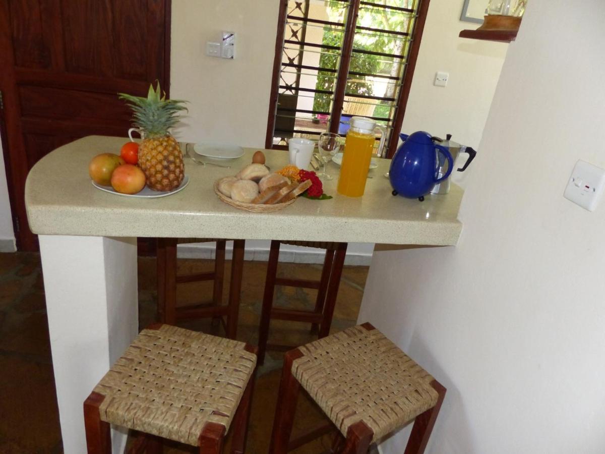Safina Cottages Diani Beach Exterior photo